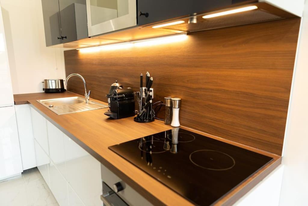 Elegant Apartment #6 セリ エクステリア 写真